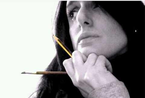 La disegnatrice Paola Lomuscio: Il mio libro un omaggio alla migliore amica, la matita